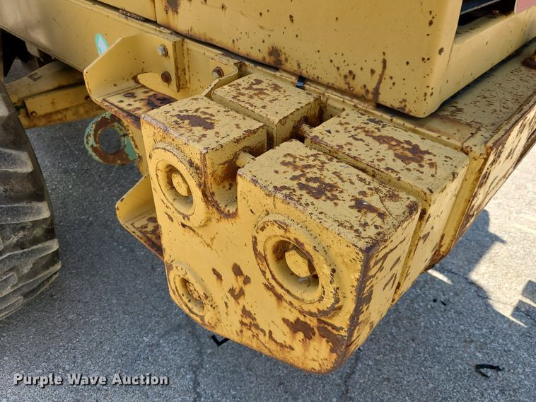 image for item DN8564 1987 Caterpillar IT28B  wheel loader