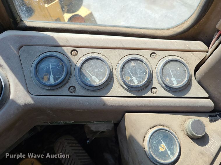 image for item DN8564 1987 Caterpillar IT28B  wheel loader