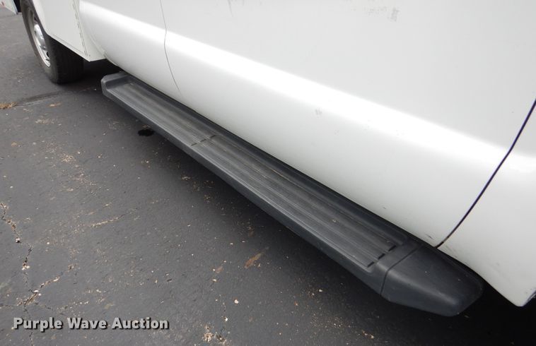 image for item DN8592 2016 Ford F250 Super Duty XL  Crew Cab utility bed pickup truck