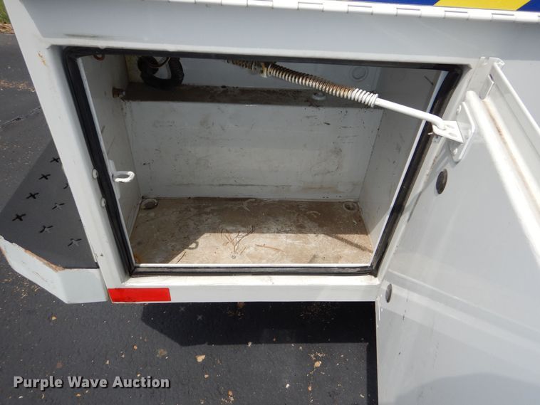 image for item DN8592 2016 Ford F250 Super Duty XL  Crew Cab utility bed pickup truck