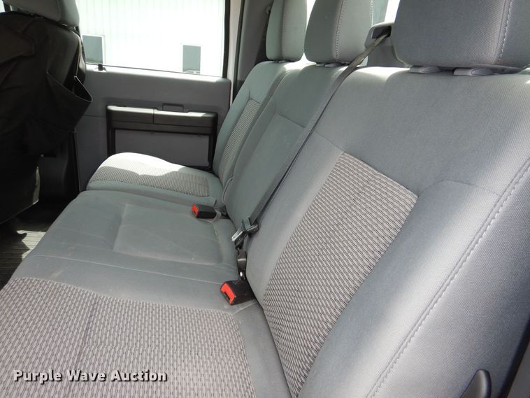 image for item DN8592 2016 Ford F250 Super Duty XL  Crew Cab utility bed pickup truck