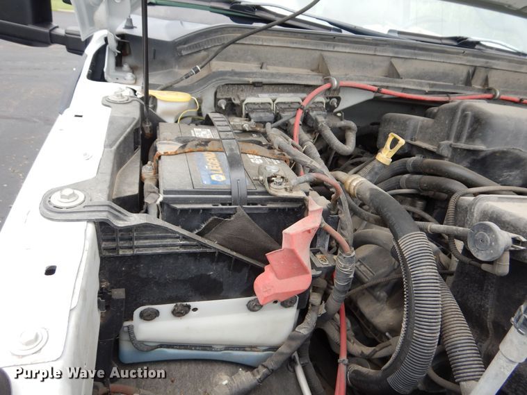 image for item DN8592 2016 Ford F250 Super Duty XL  Crew Cab utility bed pickup truck