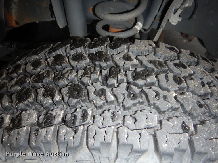 image for item DN8592 2016 Ford F250 Super Duty XL  Crew Cab utility bed pickup truck