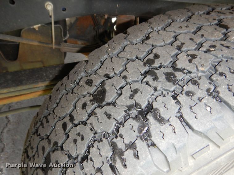 image for item DN8592 2016 Ford F250 Super Duty XL  Crew Cab utility bed pickup truck