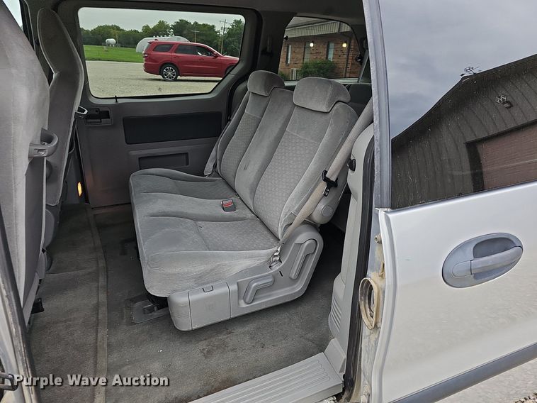 image for item DN8608 2007 Ford Freestar SE  van