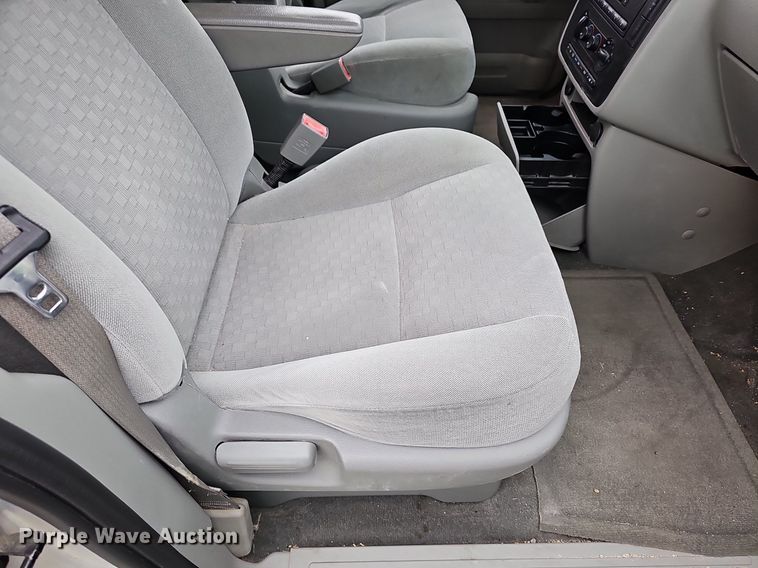 image for item DN8608 2007 Ford Freestar SE  van