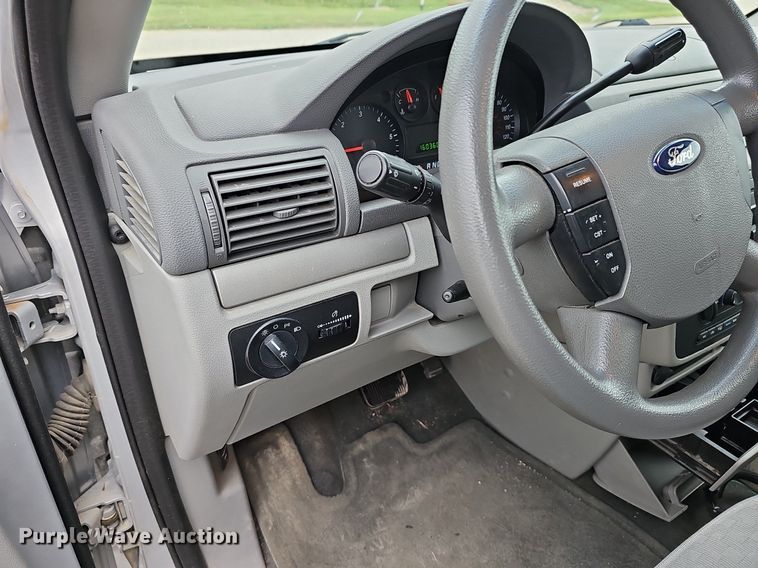 image for item DN8608 2007 Ford Freestar SE  van