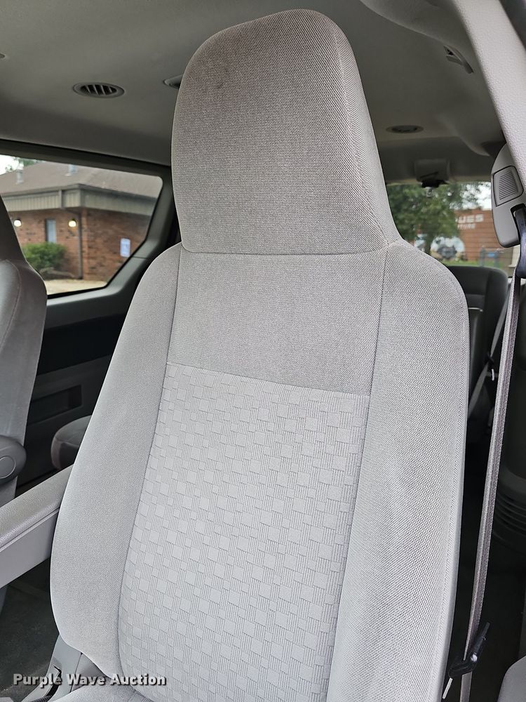 image for item DN8608 2007 Ford Freestar SE  van