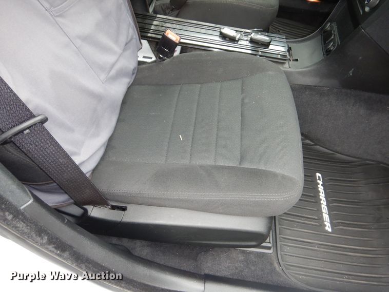 image for item DN8615 2013 Dodge  Charger Police