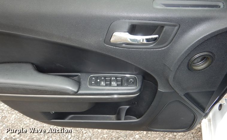 image for item DN8615 2013 Dodge  Charger Police