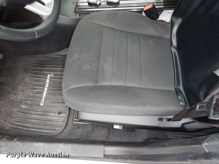 image for item DN8615 2013 Dodge  Charger Police