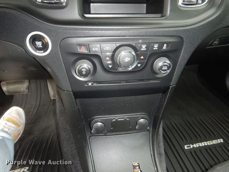 image for item DN8615 2013 Dodge  Charger Police