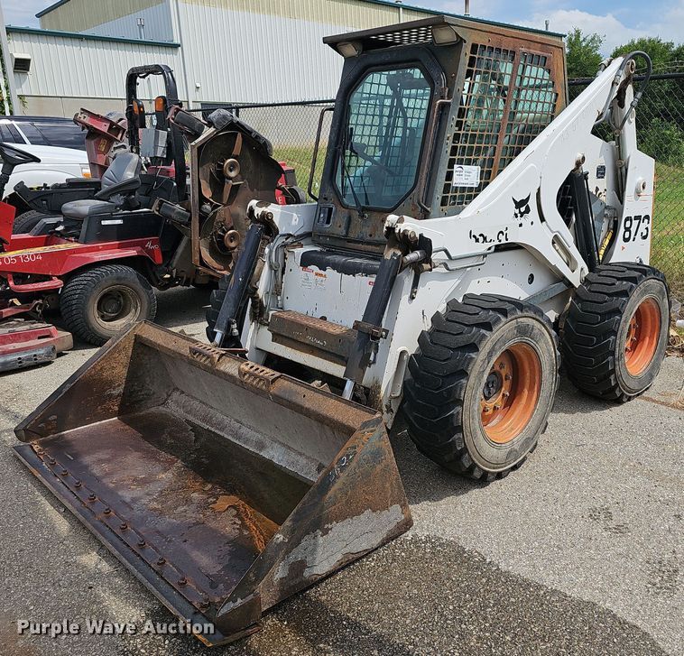 image for item DN8645 1999 Bobcat 873  skid steer loader