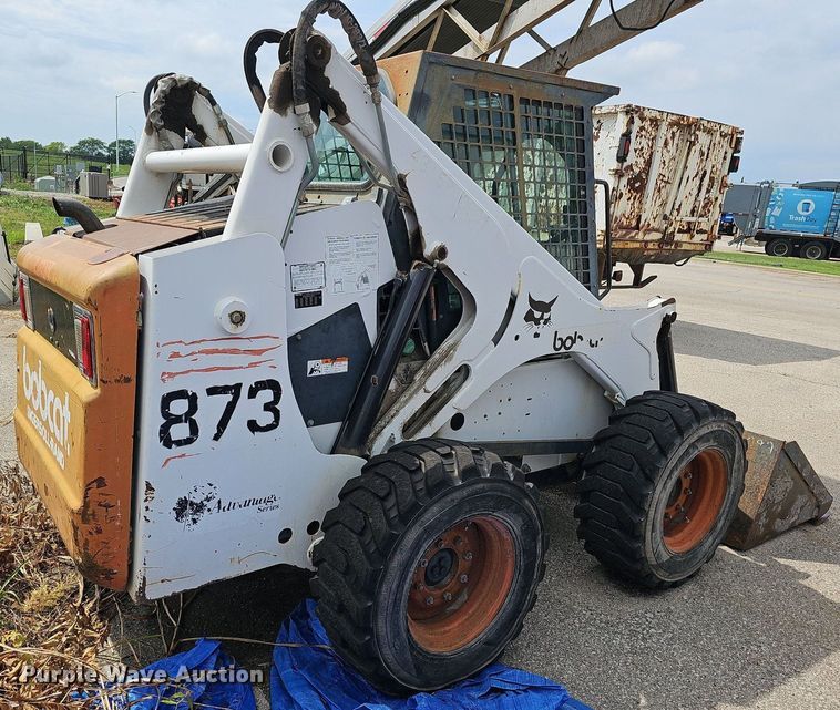 image for item DN8645 1999 Bobcat 873  skid steer loader