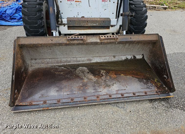 image for item DN8645 1999 Bobcat 873  skid steer loader