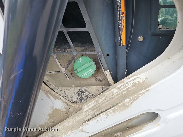 image for item DN8645 1999 Bobcat 873  skid steer loader