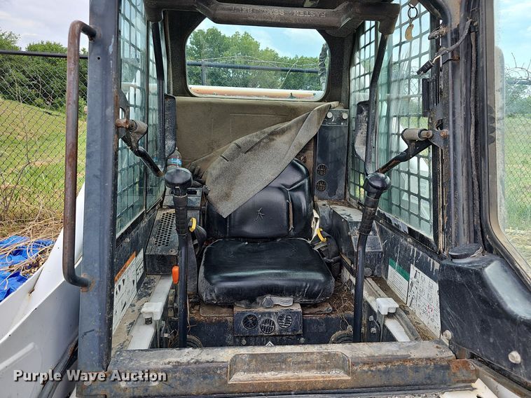image for item DN8645 1999 Bobcat 873  skid steer loader