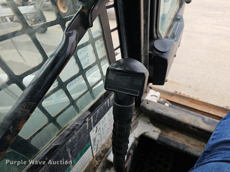 image for item DN8645 1999 Bobcat 873  skid steer loader