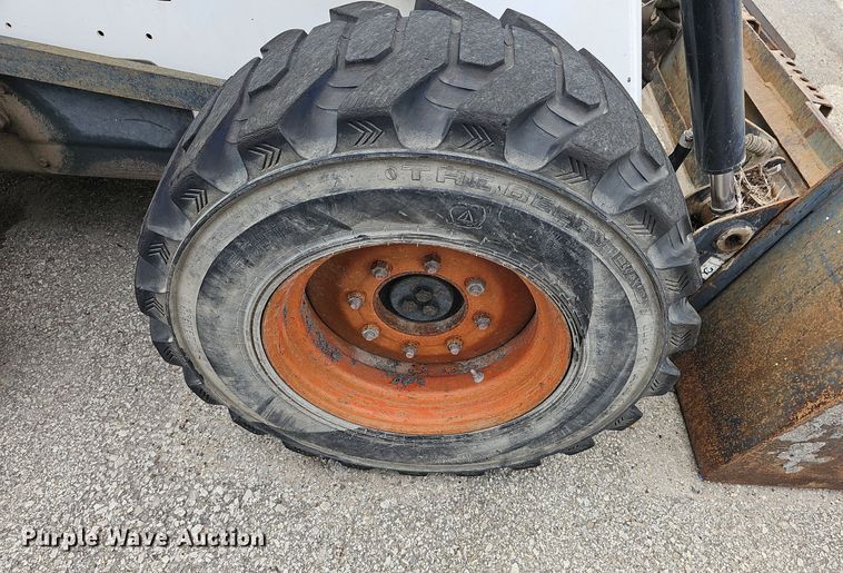 image for item DN8645 1999 Bobcat 873  skid steer loader