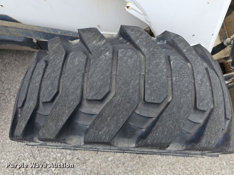 image for item DN8645 1999 Bobcat 873  skid steer loader