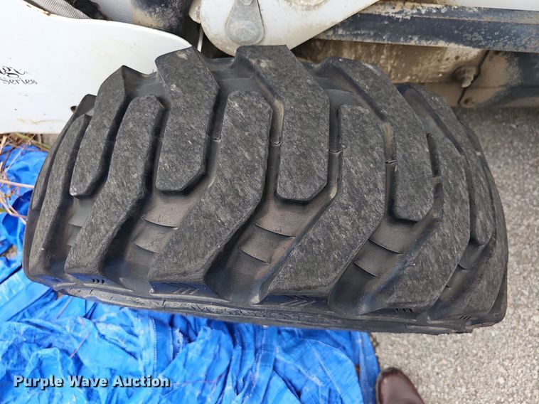 image for item DN8645 1999 Bobcat 873  skid steer loader