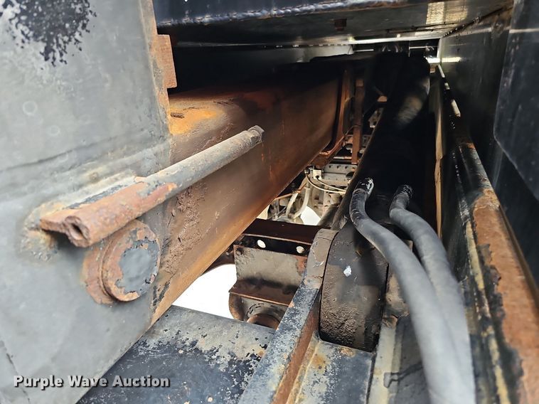 image for item DO2883 2013 International Work Star 7600  hook lift truck