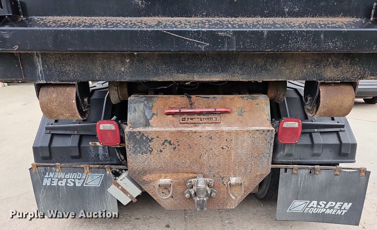 image for item DO2883 2013 International Work Star 7600  hook lift truck