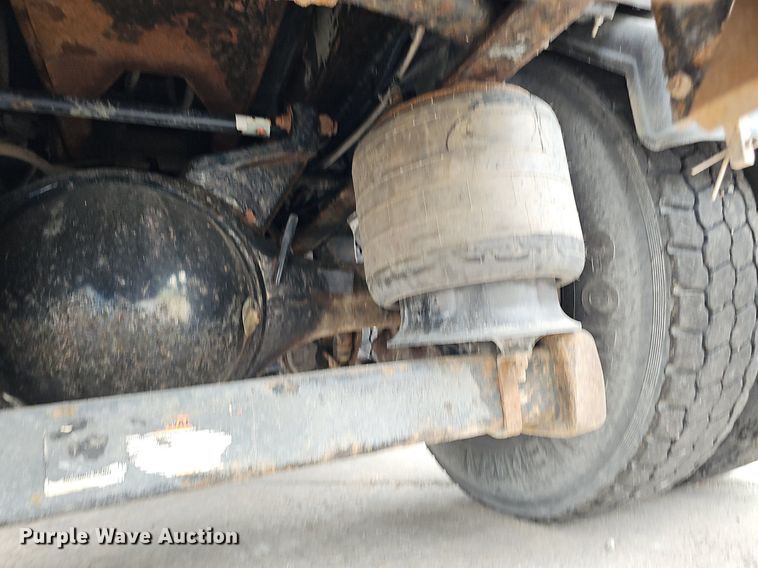 image for item DO2883 2013 International Work Star 7600  hook lift truck