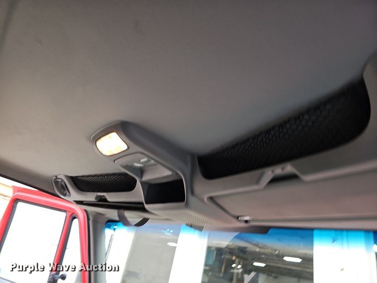 image for item DO2883 2013 International Work Star 7600  hook lift truck