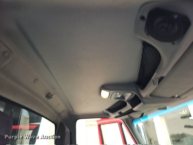 image for item DO2883 2013 International Work Star 7600  hook lift truck