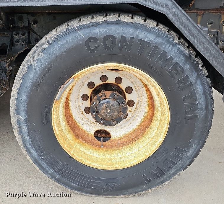 image for item DO2883 2013 International Work Star 7600  hook lift truck