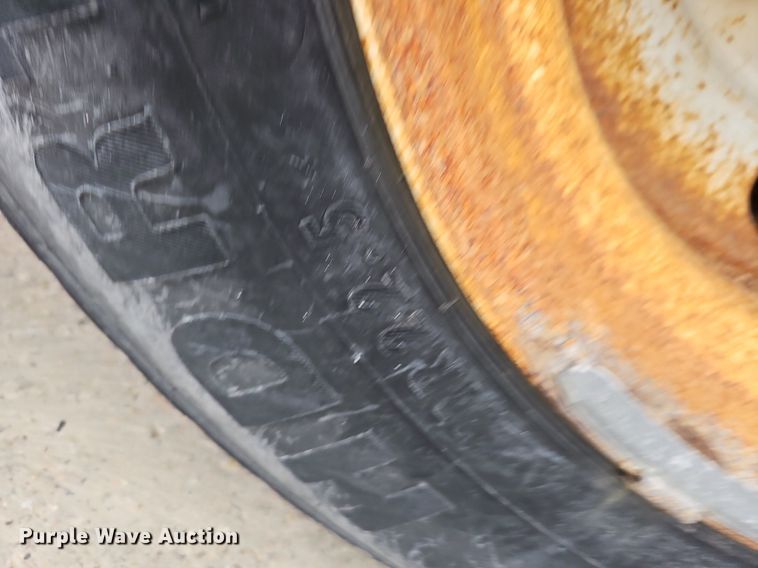 image for item DO2883 2013 International Work Star 7600  hook lift truck