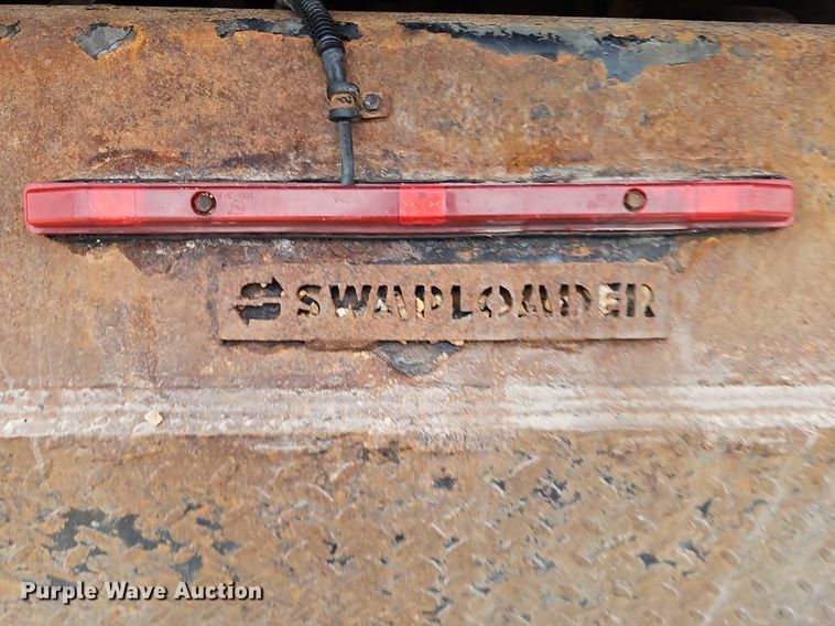 image for item DO2883 2013 International Work Star 7600  hook lift truck