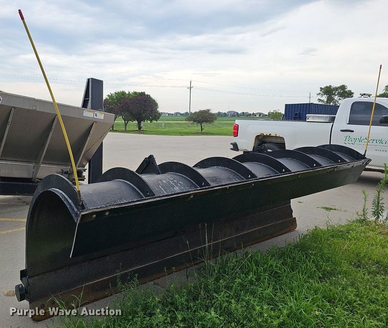 image for item DO2883 2013 International Work Star 7600  hook lift truck