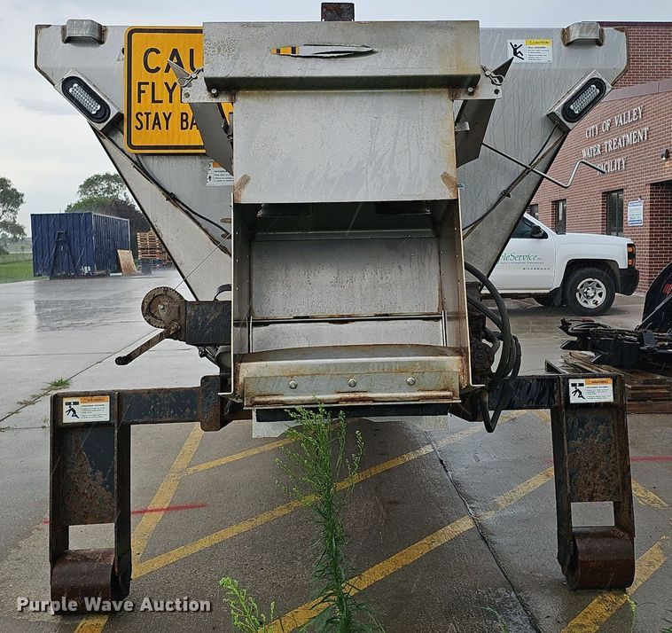 image for item DO2883 2013 International Work Star 7600  hook lift truck