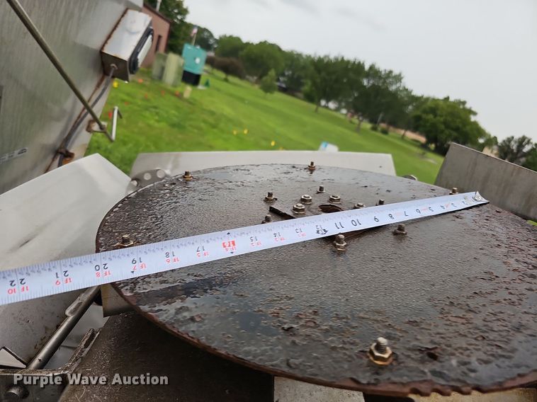 image for item DO2883 2013 International Work Star 7600  hook lift truck