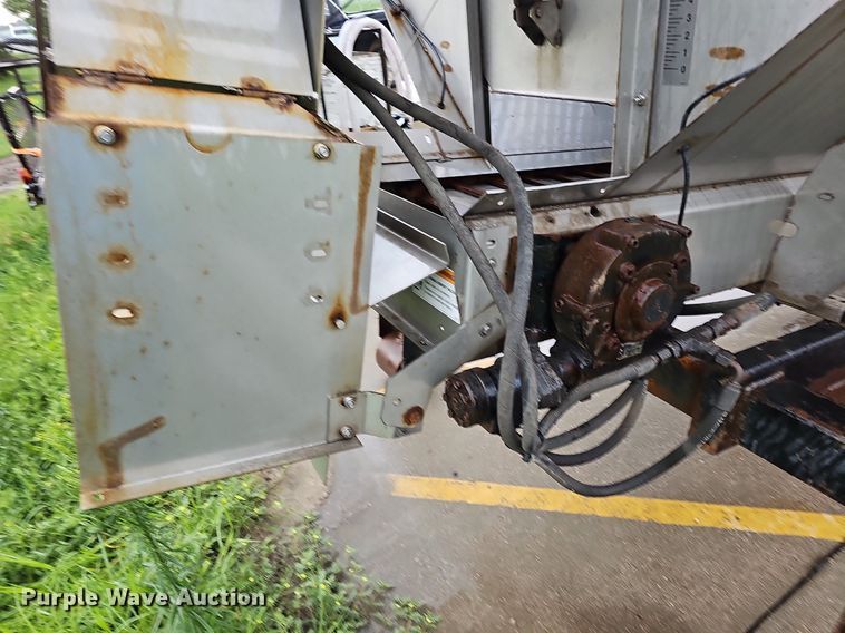 image for item DO2883 2013 International Work Star 7600  hook lift truck