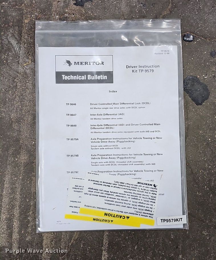 image for item DO2883 2013 International Work Star 7600  hook lift truck