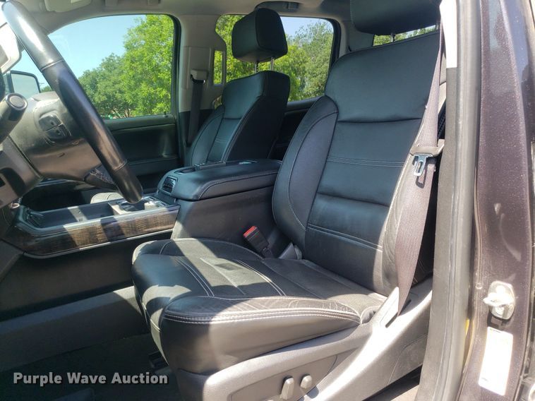 image for item DO2923 2015 GMC Sierra 2500HD Denali  Crew Cab pickup truck