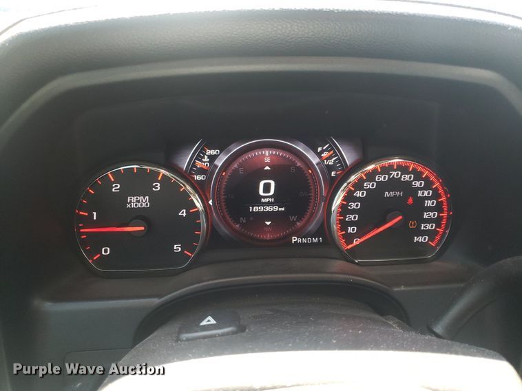 image for item DO2923 2015 GMC Sierra 2500HD Denali  Crew Cab pickup truck