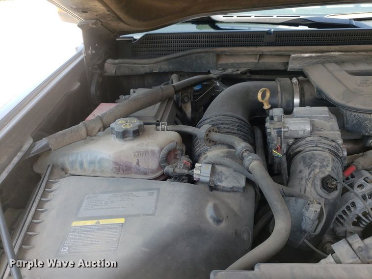 image for item DO2923 2015 GMC Sierra 2500HD Denali  Crew Cab pickup truck