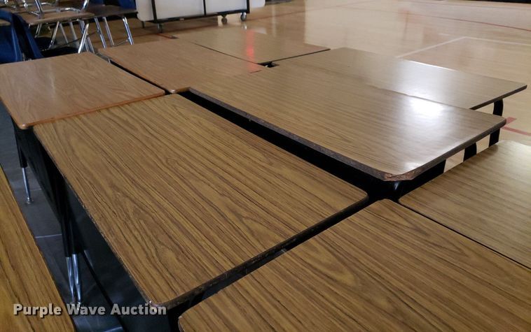 image for item DO2925 (22) desks