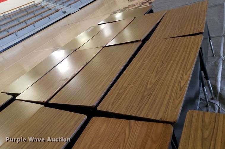 image for item DO2925 (22) desks