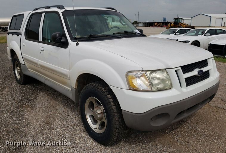 image for item DO2934 2003 Ford Explorer Sport Trac  Crew Cab pickup truck