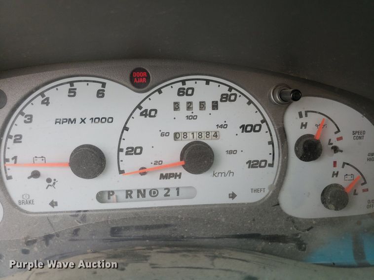 image for item DO2934 2003 Ford Explorer Sport Trac  Crew Cab pickup truck