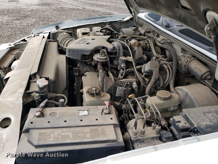 image for item DO2934 2003 Ford Explorer Sport Trac  Crew Cab pickup truck