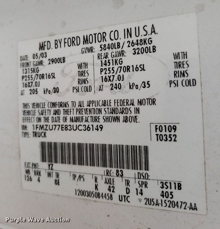 image for item DO2934 2003 Ford Explorer Sport Trac  Crew Cab pickup truck