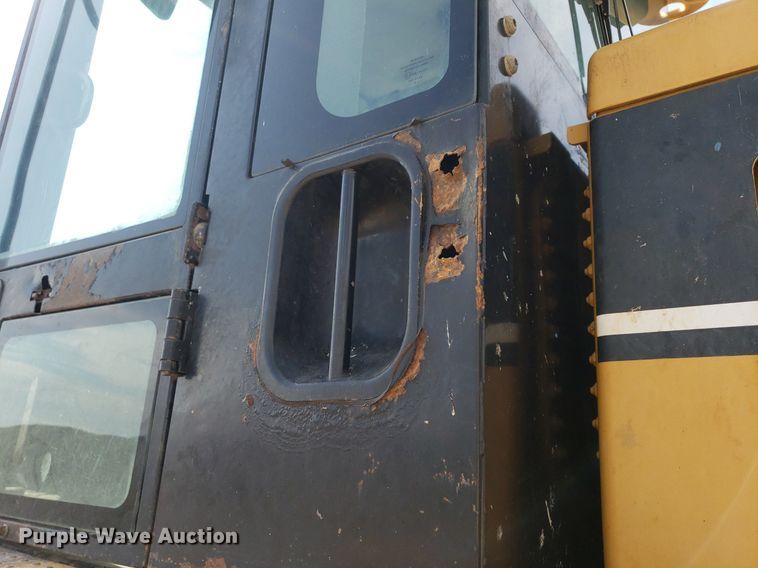 image for item DO2939 2003 Caterpillar 938G  wheel loader