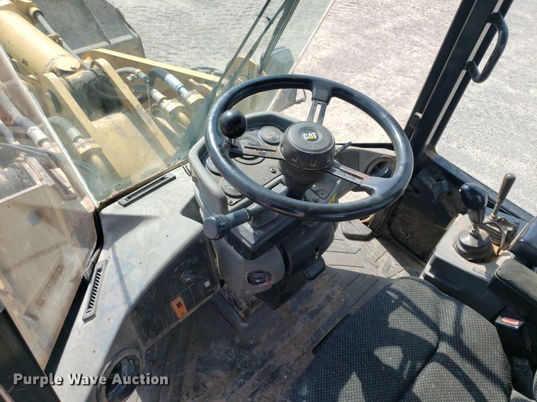 image for item DO2939 2003 Caterpillar 938G  wheel loader