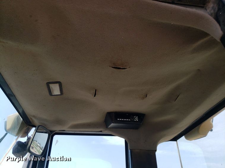 image for item DO2939 2003 Caterpillar 938G  wheel loader